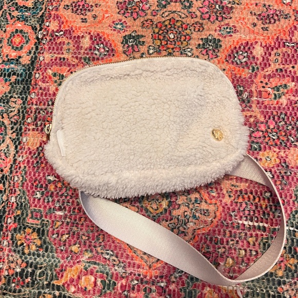 Lululemon Fanny pack - Picture 2 of 4